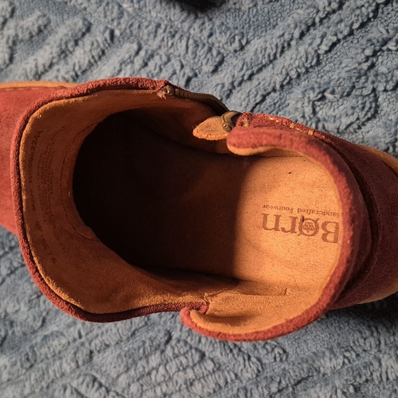 NIB Born Dark Red Viv Ankle Boot Sz 39-40 Sz 9 - Picture 7 of 8